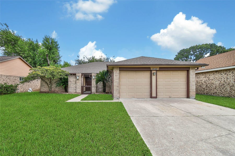 Property photo for 10904 Birch Drive, La Porte, TX
