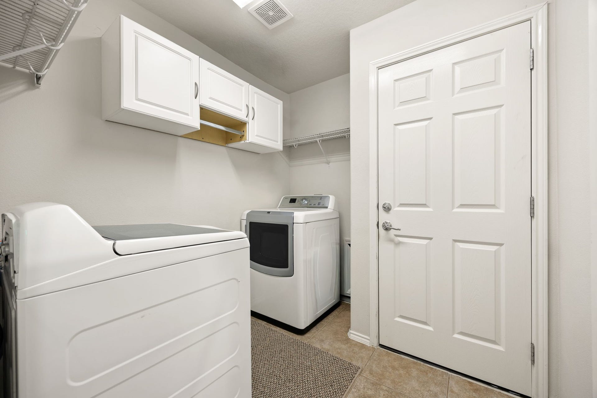 3511 Twin Mills Lane, Spring, TX 77386 3511 Twin Mills Lane, Spring, TX 77386