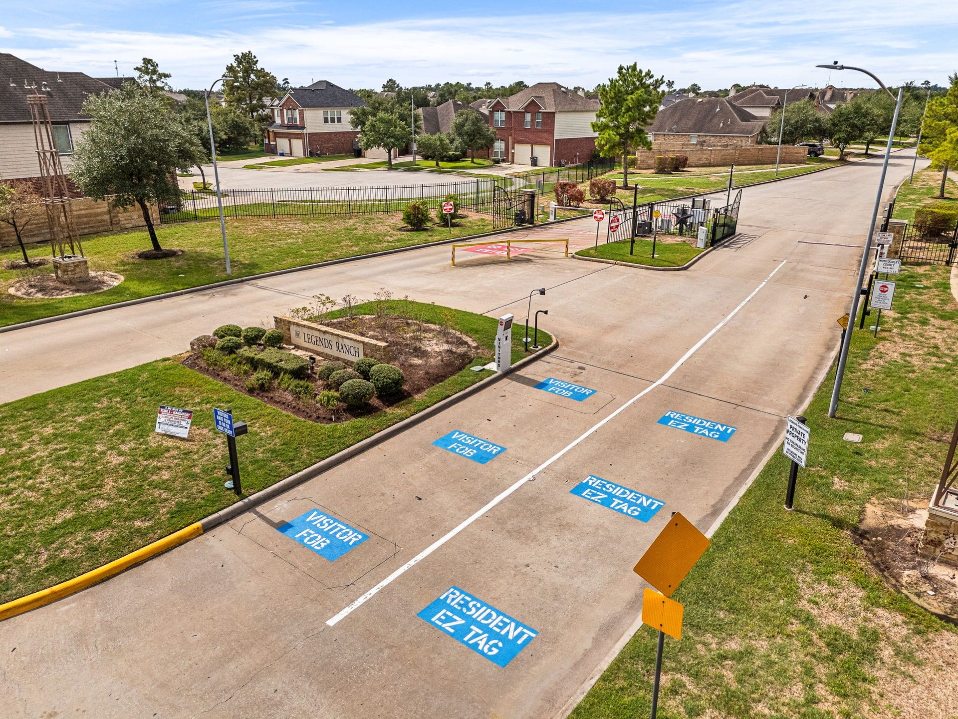 3511 Twin Mills Lane, Spring, TX 77386 3511 Twin Mills Lane, Spring, TX 77386