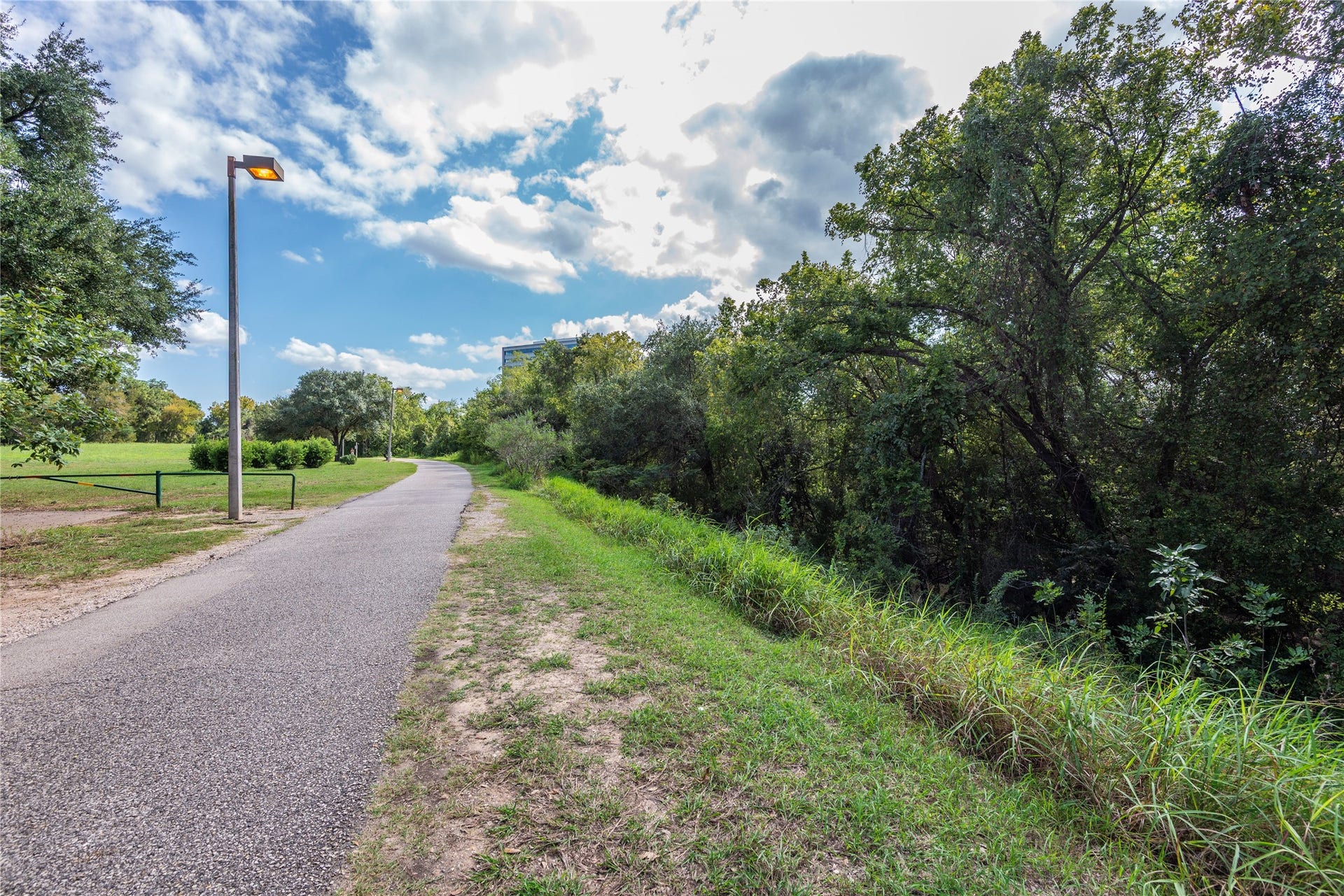 720 Memorial Mews Street, Houston, TX 77079 720 Memorial Mews Street, Houston, TX 77079