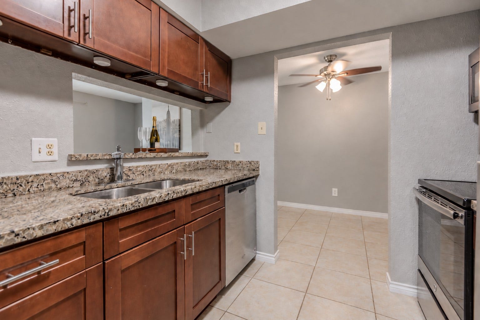 720 Memorial Mews Street, Houston, TX 77079 Unit A