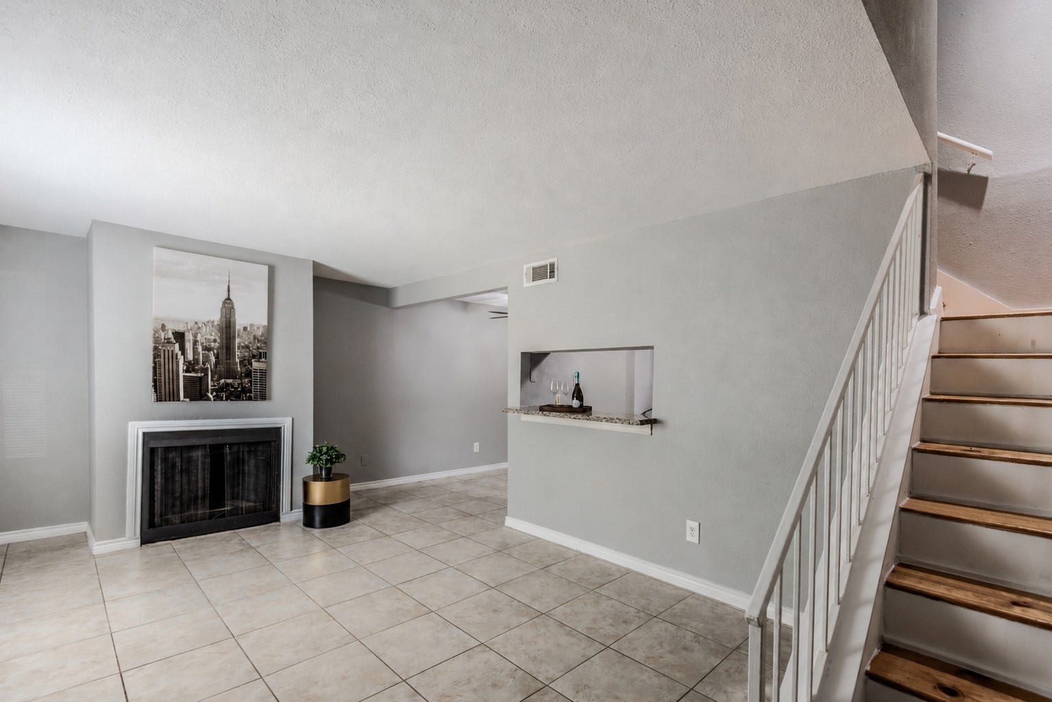 720 Memorial Mews Street, Houston, TX 77079 Unit A
