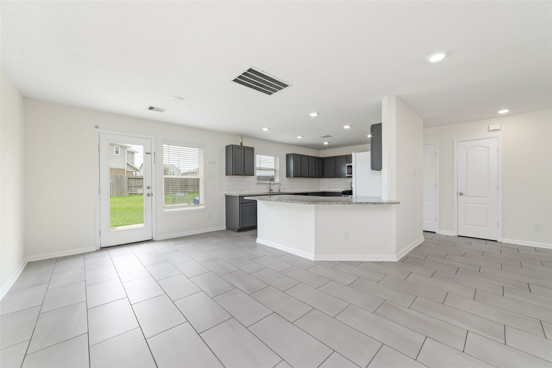 5319 Rose Trellis Street, Katy, TX 77493 5319 Rose Trellis Street, Katy, TX 77493