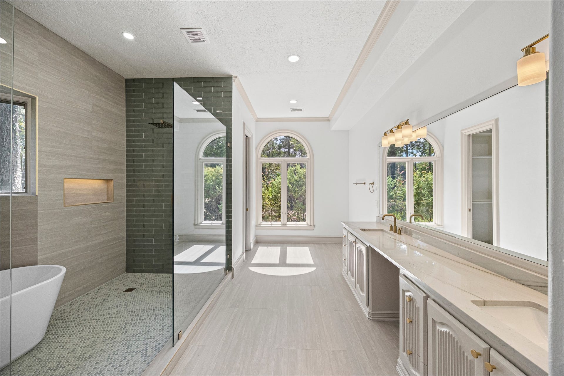 1207 Vista Del Lago Drive, Huffman, TX 77336 1207 Vista Del Lago Drive, Huffman, TX 77336