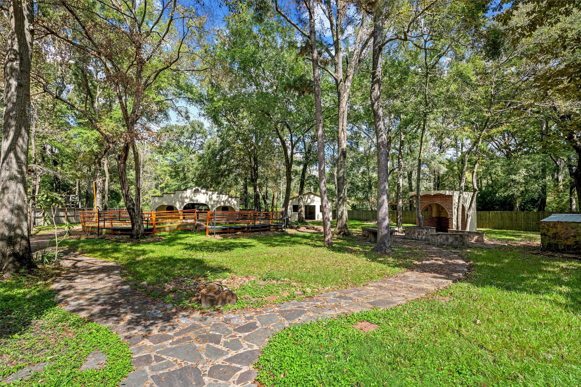 1207 Vista Del Lago Drive, Huffman, TX 77336 1207 Vista Del Lago Drive, Huffman, TX 77336