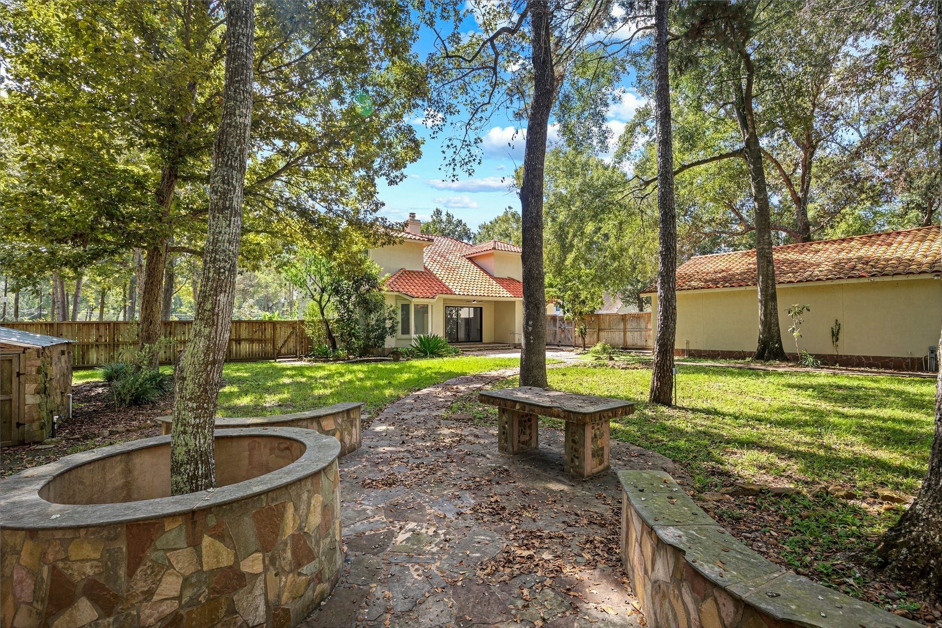 1207 Vista Del Lago Drive, Huffman, TX 77336 1207 Vista Del Lago Drive, Huffman, TX 77336