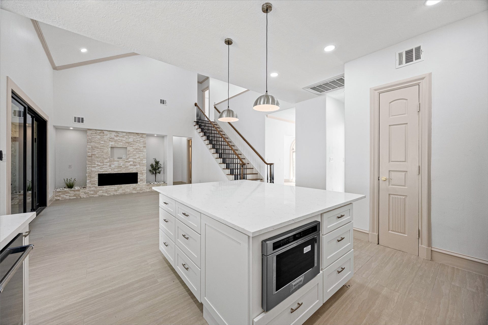 1207 Vista Del Lago Drive, Huffman, TX 77336 1207 Vista Del Lago Drive, Huffman, TX 77336