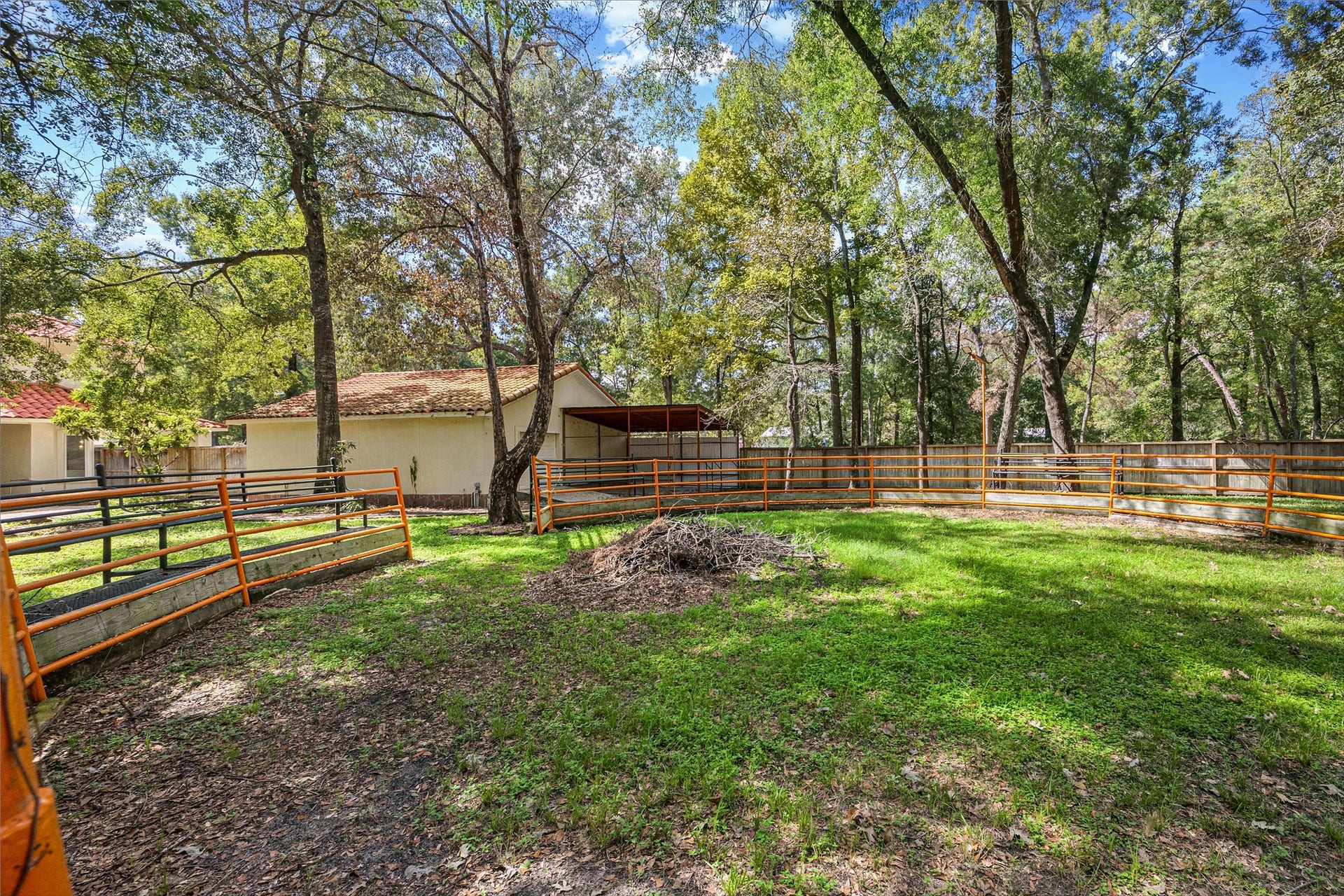 1207 Vista Del Lago Drive, Huffman, TX 77336 1207 Vista Del Lago Drive, Huffman, TX 77336
