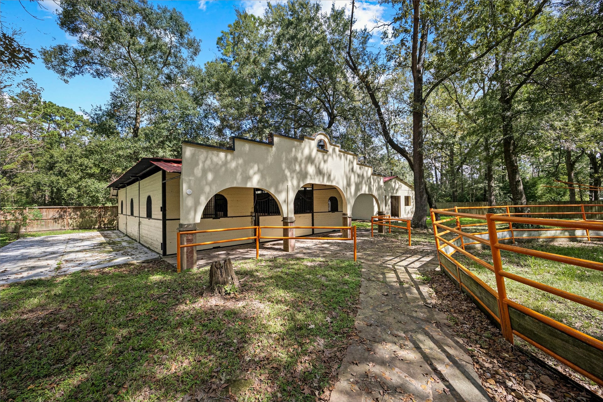 1207 Vista Del Lago Drive, Huffman, TX 77336 1207 Vista Del Lago Drive, Huffman, TX 77336