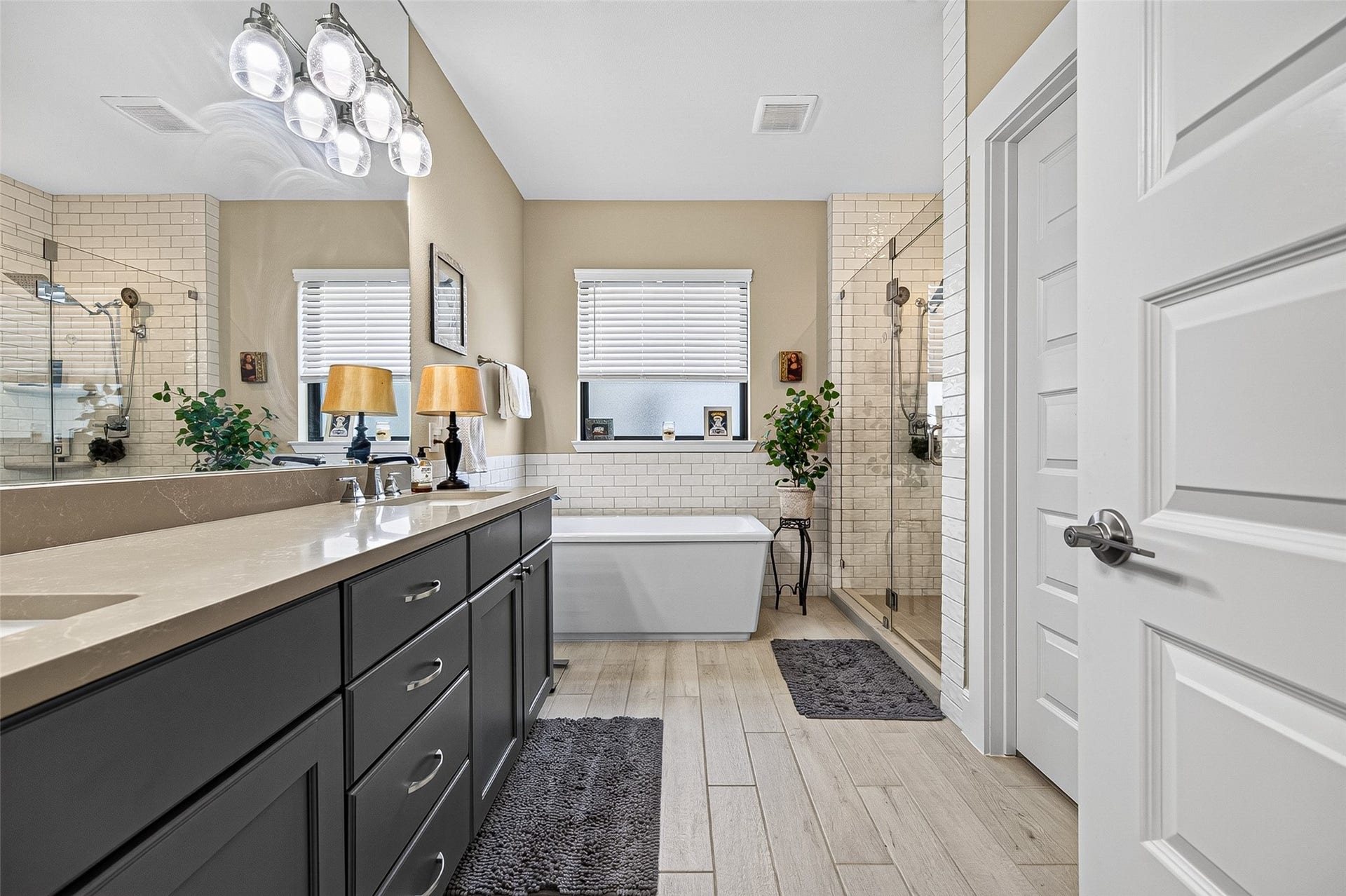 3508 Harvest Dance Drive, Houston, TX 77008 Enter into this pretty bathroom designed with all the amenities and ample space to enjoy your private place. Double sinks, soaking tub, spa-like shower, water closet and plenty of storage.