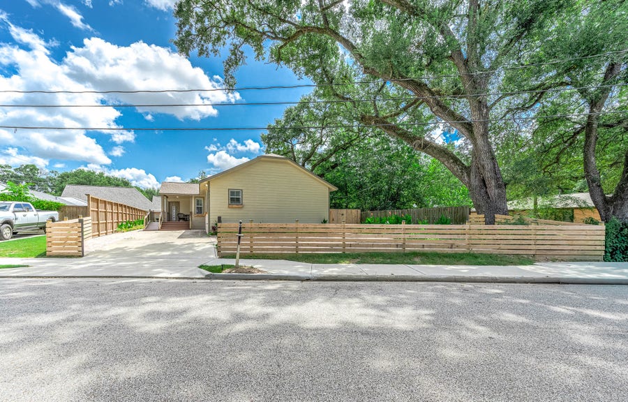 Property photo for 303 Baker Drive, Tomball, TX