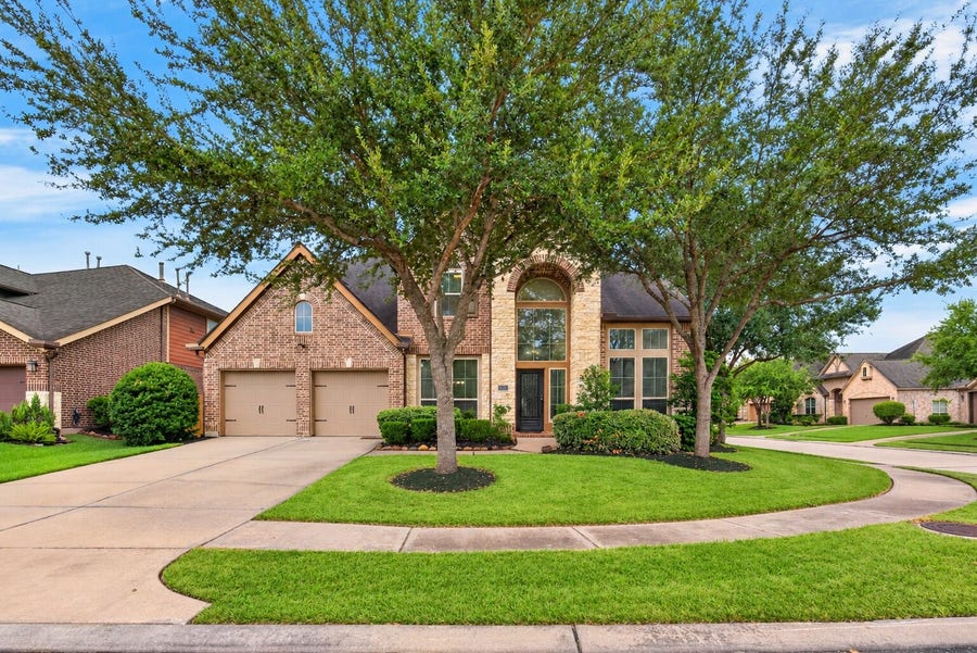 Property photo for 3505 Harvest Moon Lane, Pearland, TX