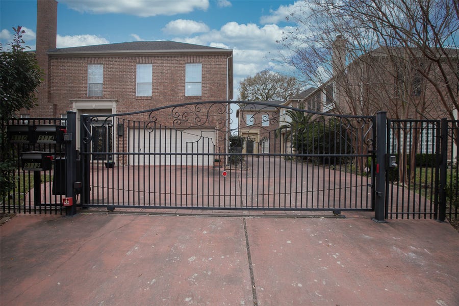 Property photo for 3114 Lake Street, Houston, TX