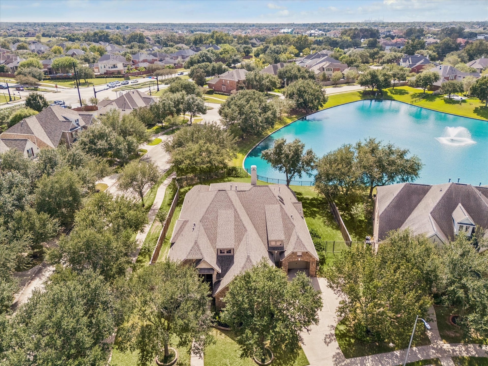 4703 Stonepass Court, Sugar Land, TX 77479 Oversized Lot!