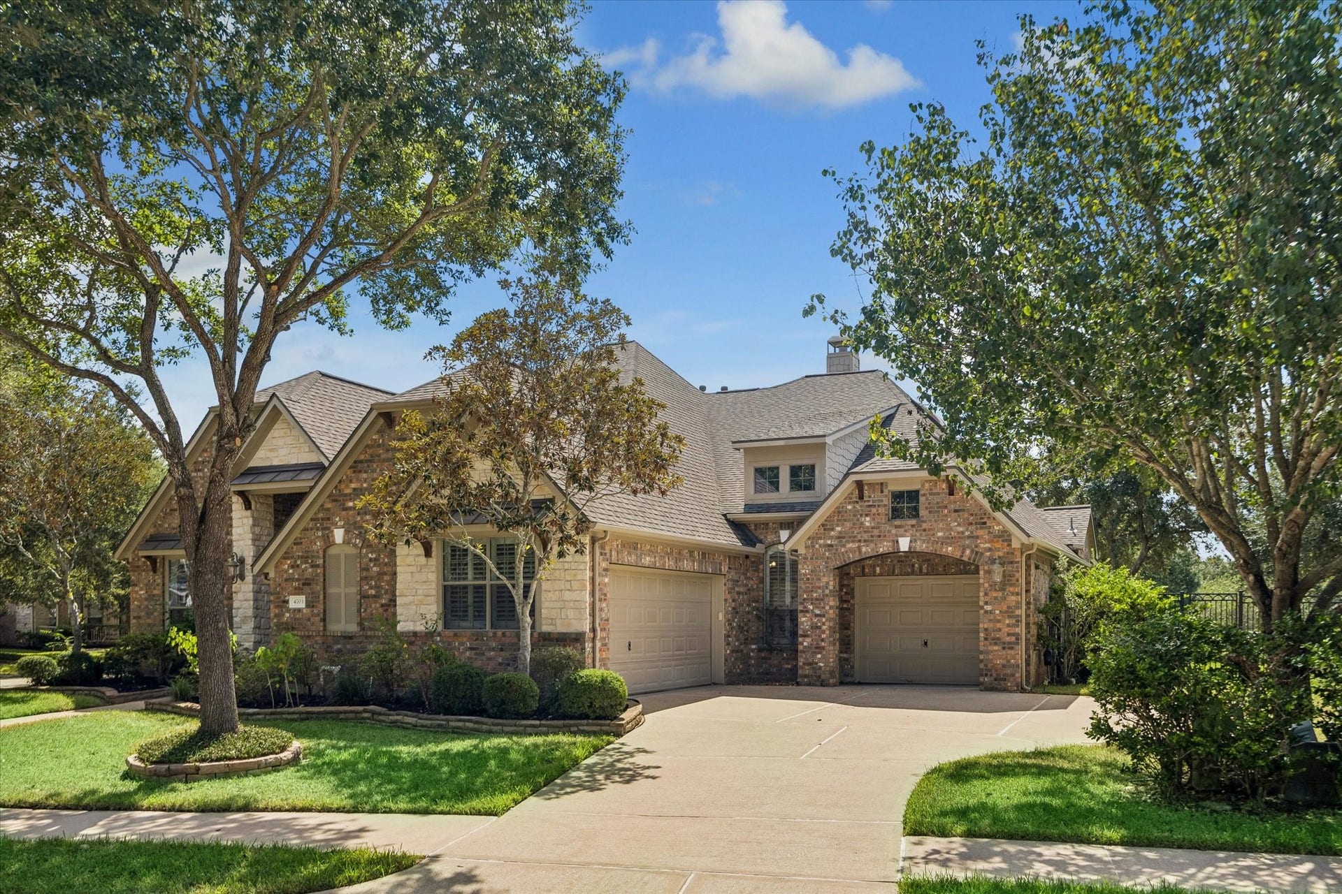 4703 Stonepass Court, Sugar Land, TX 77479 3 Car Garage!
