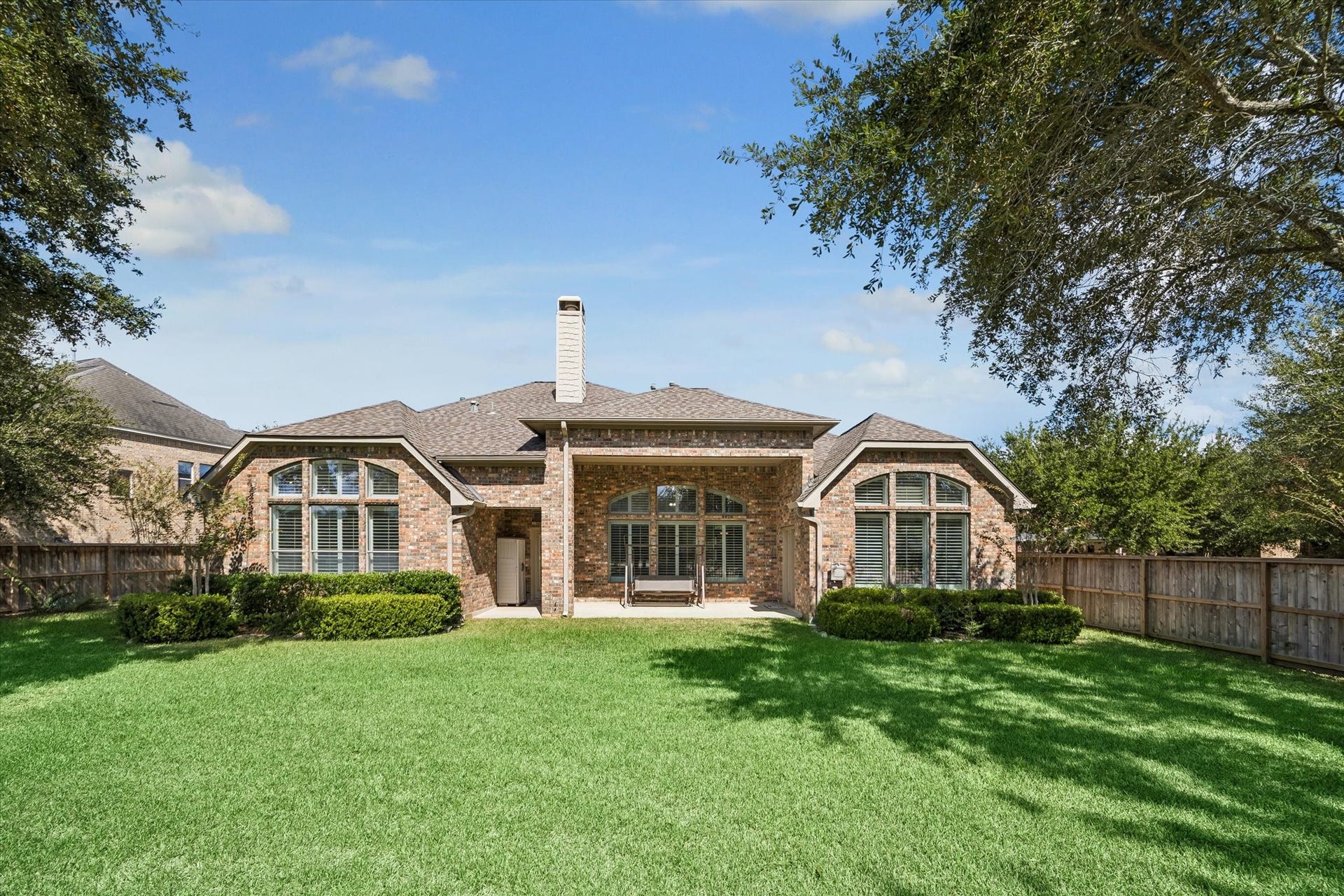 4703 Stonepass Court, Sugar Land, TX 77479 Large covered patio!