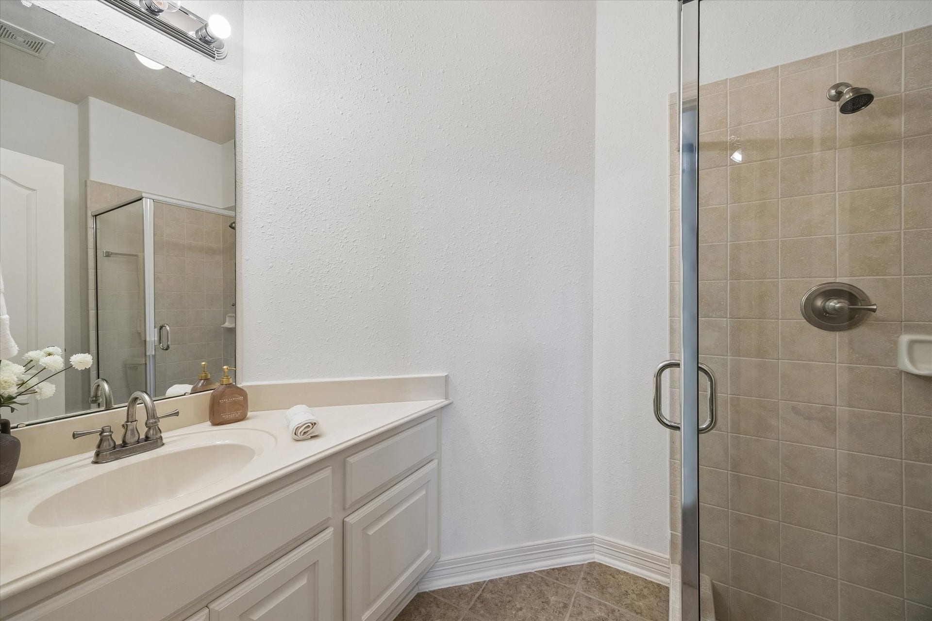 4703 Stonepass Court, Sugar Land, TX 77479 Third Bath!