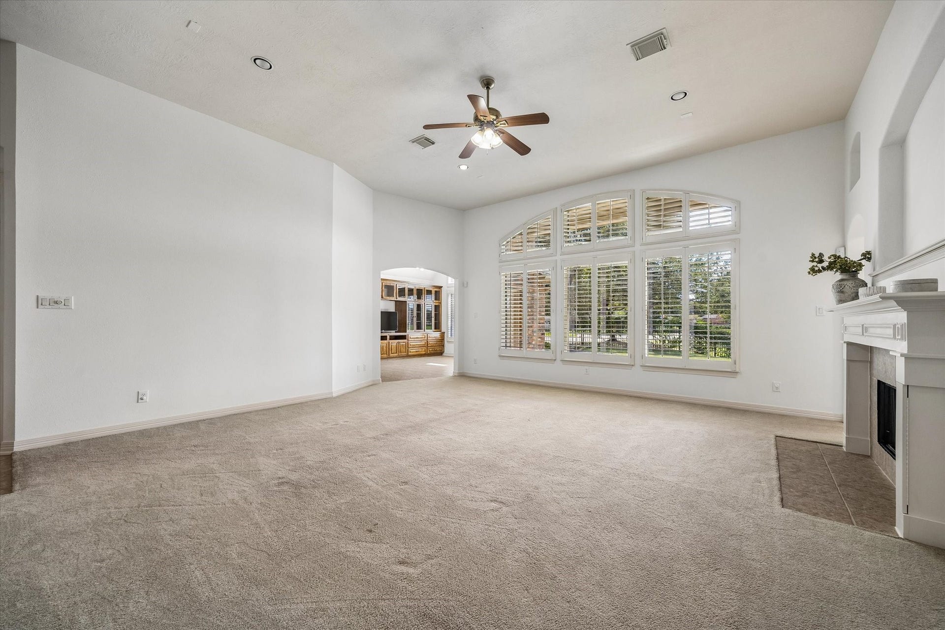 4703 Stonepass Court, Sugar Land, TX 77479 Another view of the living area!