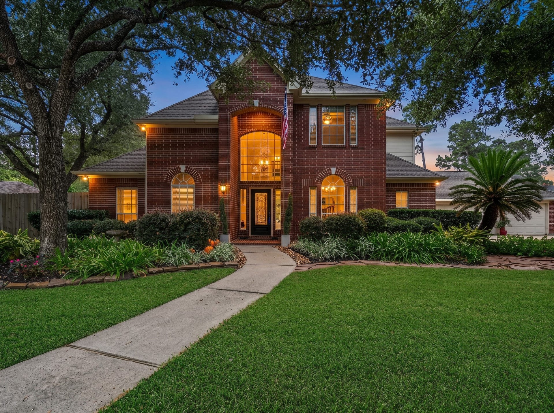 3507 Aspen Glen Lane, Spring, TX 77388 Classic charm on a cul-de-sac.