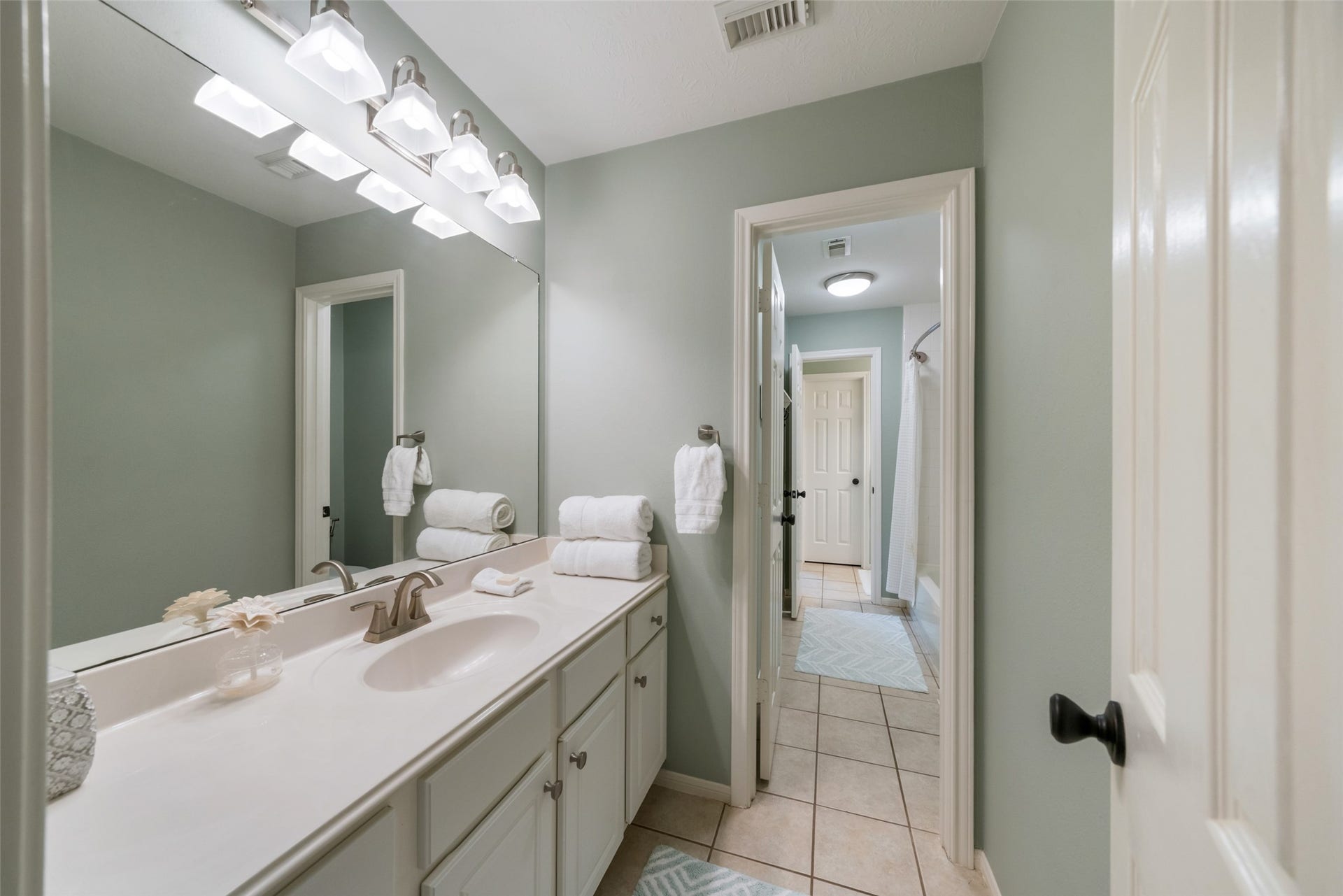 3507 Aspen Glen Lane, Spring, TX 77388 From the adjacent room. If you love a Jack & Jill this speaks to how user friendly this home is for everyone!