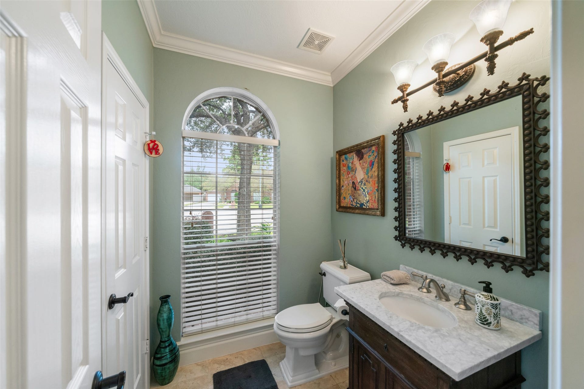 3507 Aspen Glen Lane, Spring, TX 77388 Lovely half bath near the home office at the front of the home. An abundance of storage opportunities available throughout.
