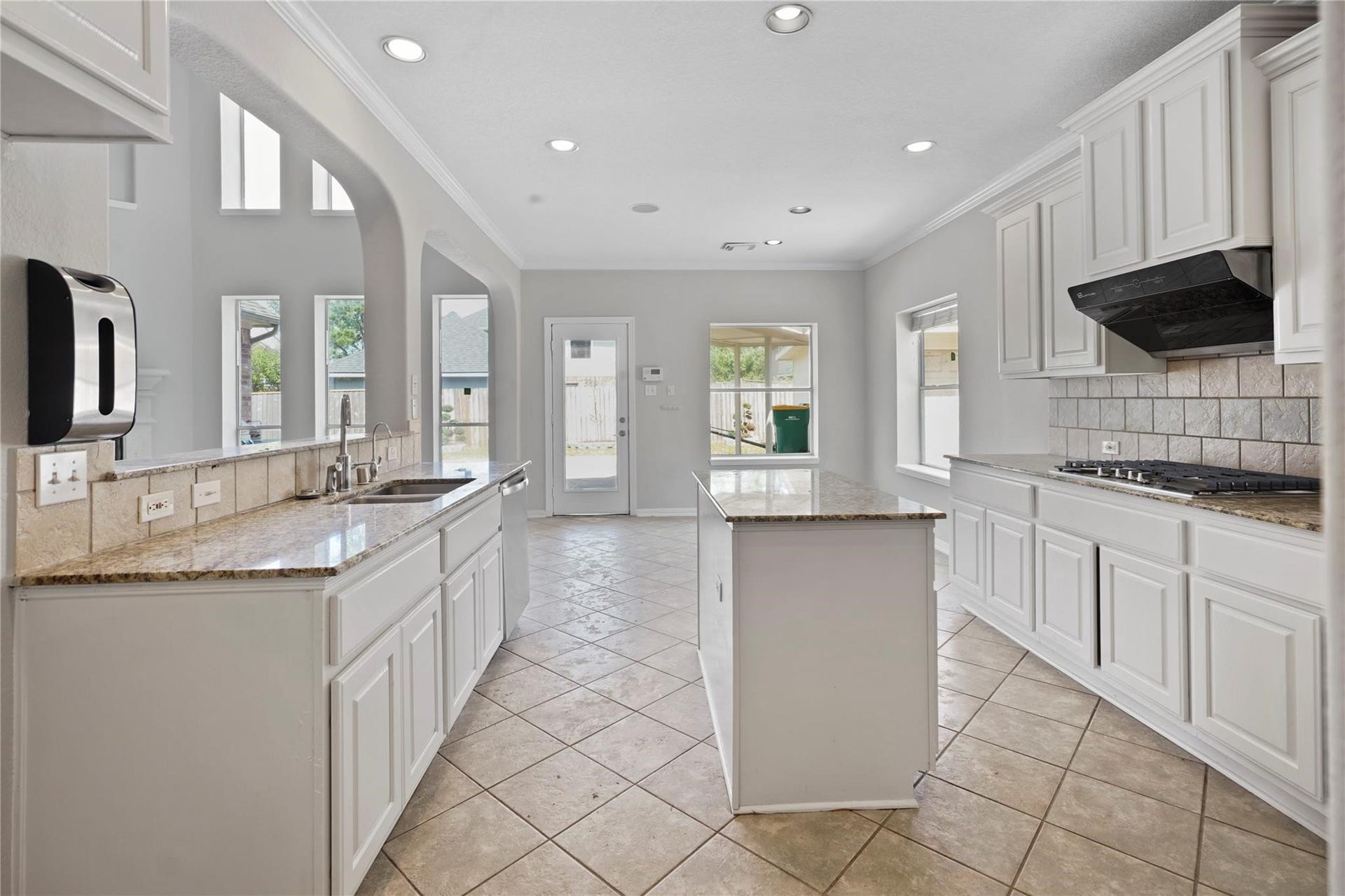 2903 Weatherford Court, Pearland, TX 77584 2903 Weatherford Court, Pearland, TX 77584