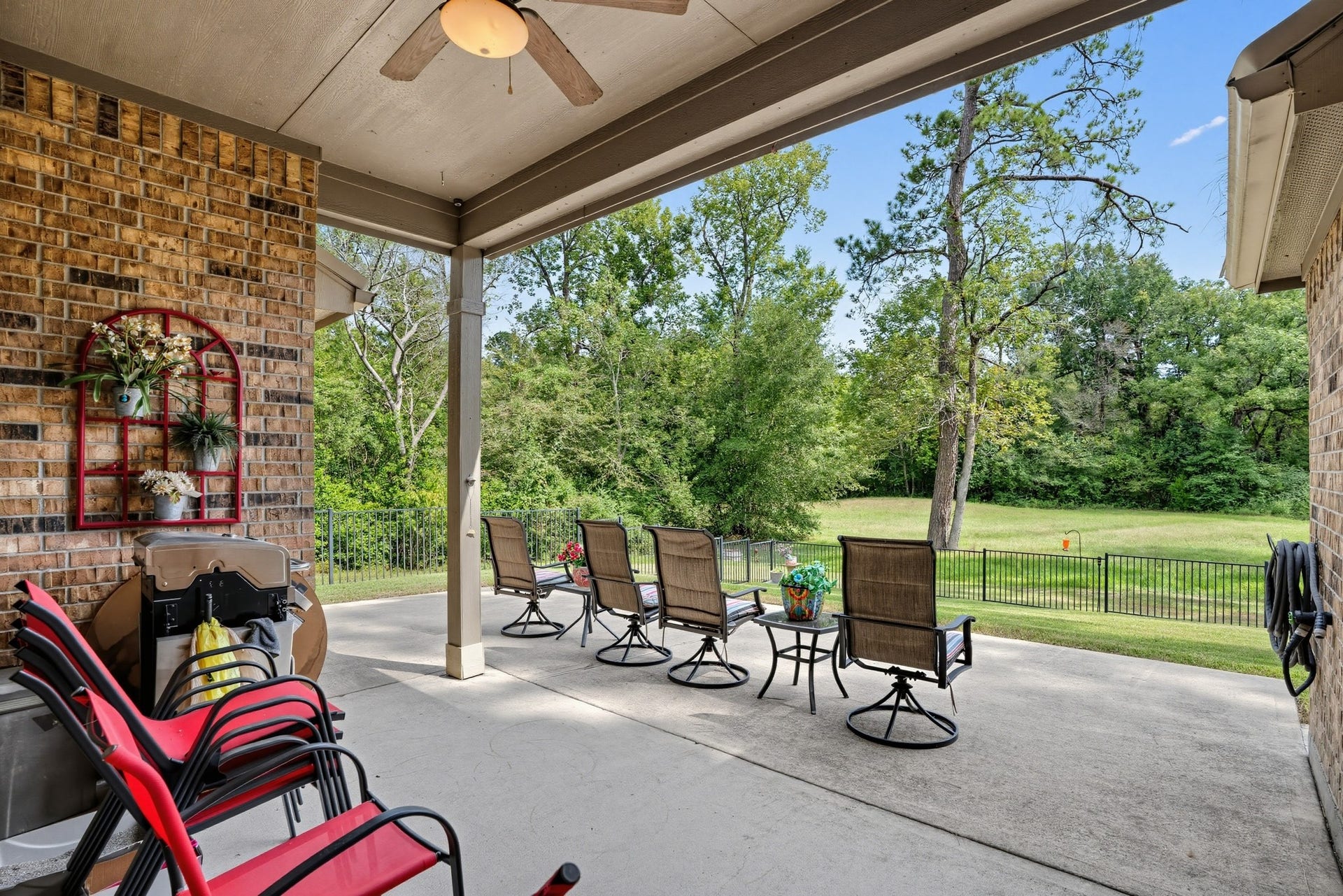 12203 Mustang Avenue, Willis, TX 77378 12203 Mustang Avenue, Willis, TX 77378
