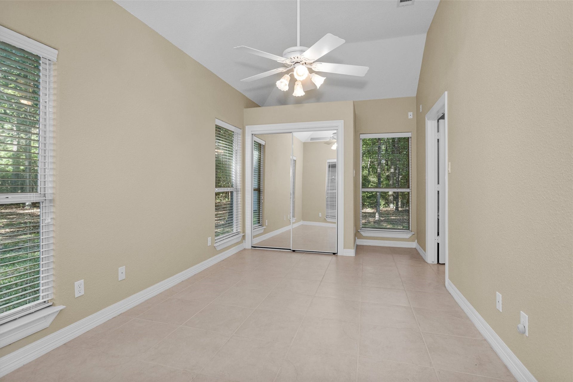 13250 FM 830, Willis, TX 77318