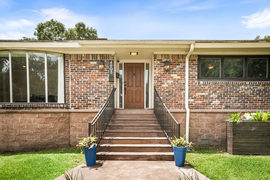 Property photo for 4903 Heatherglen Drive, Houston, TX