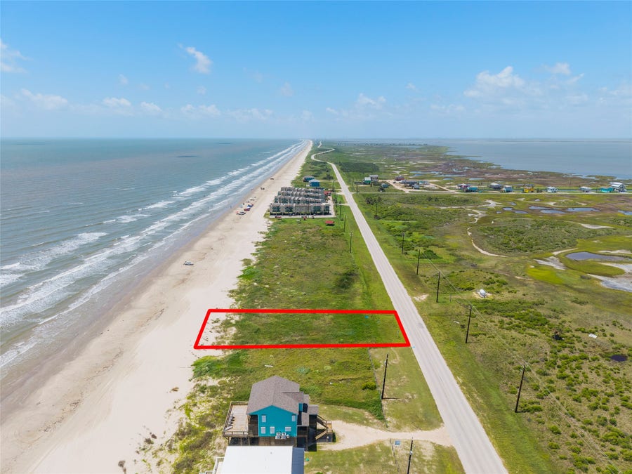 Property photo for 10422 10422 Bluewater Hwy, Freeport, TX, USA, Freeport, TX
