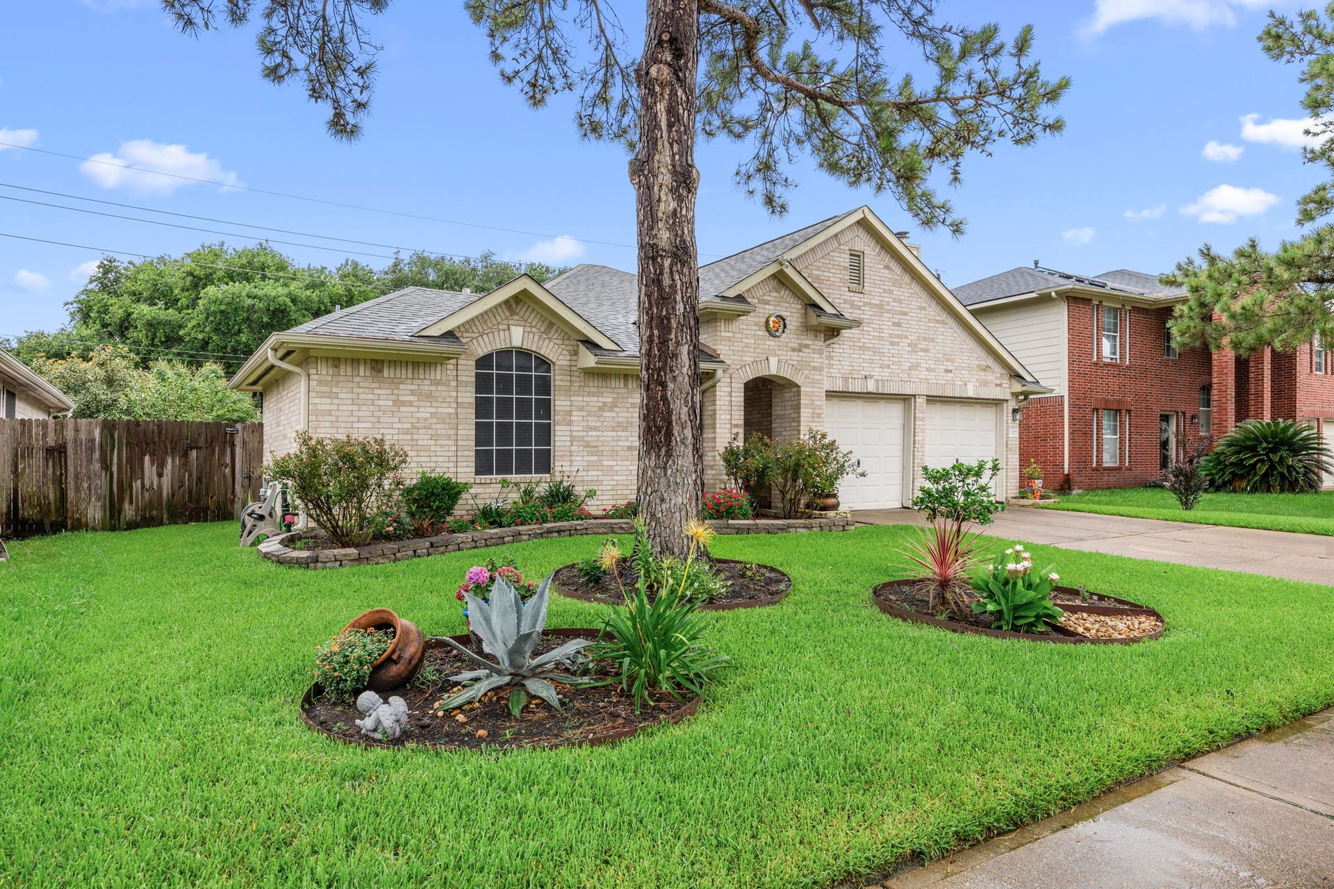 6527 Harcourt Bridge Drive, Houston, TX 77084