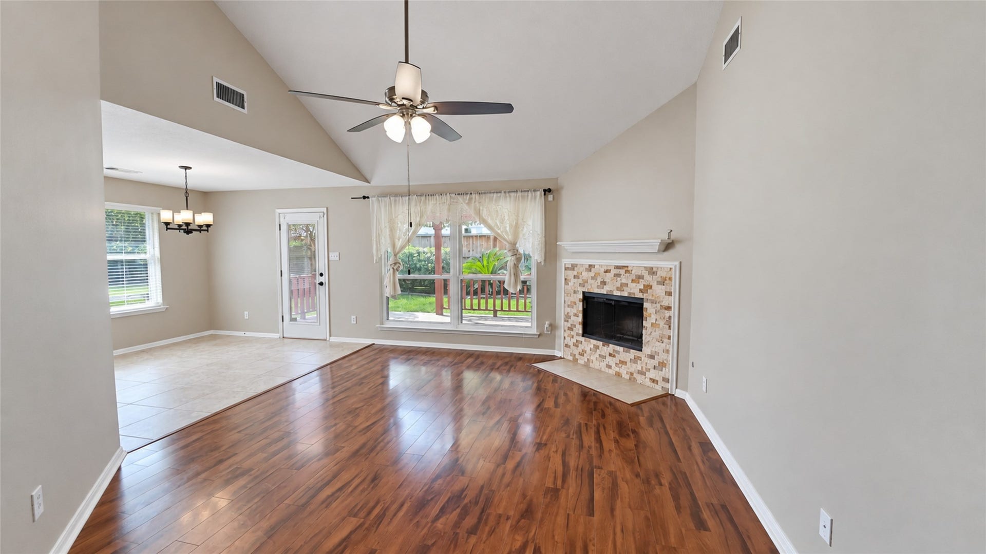 6527 Harcourt Bridge Drive, Houston, TX 77084