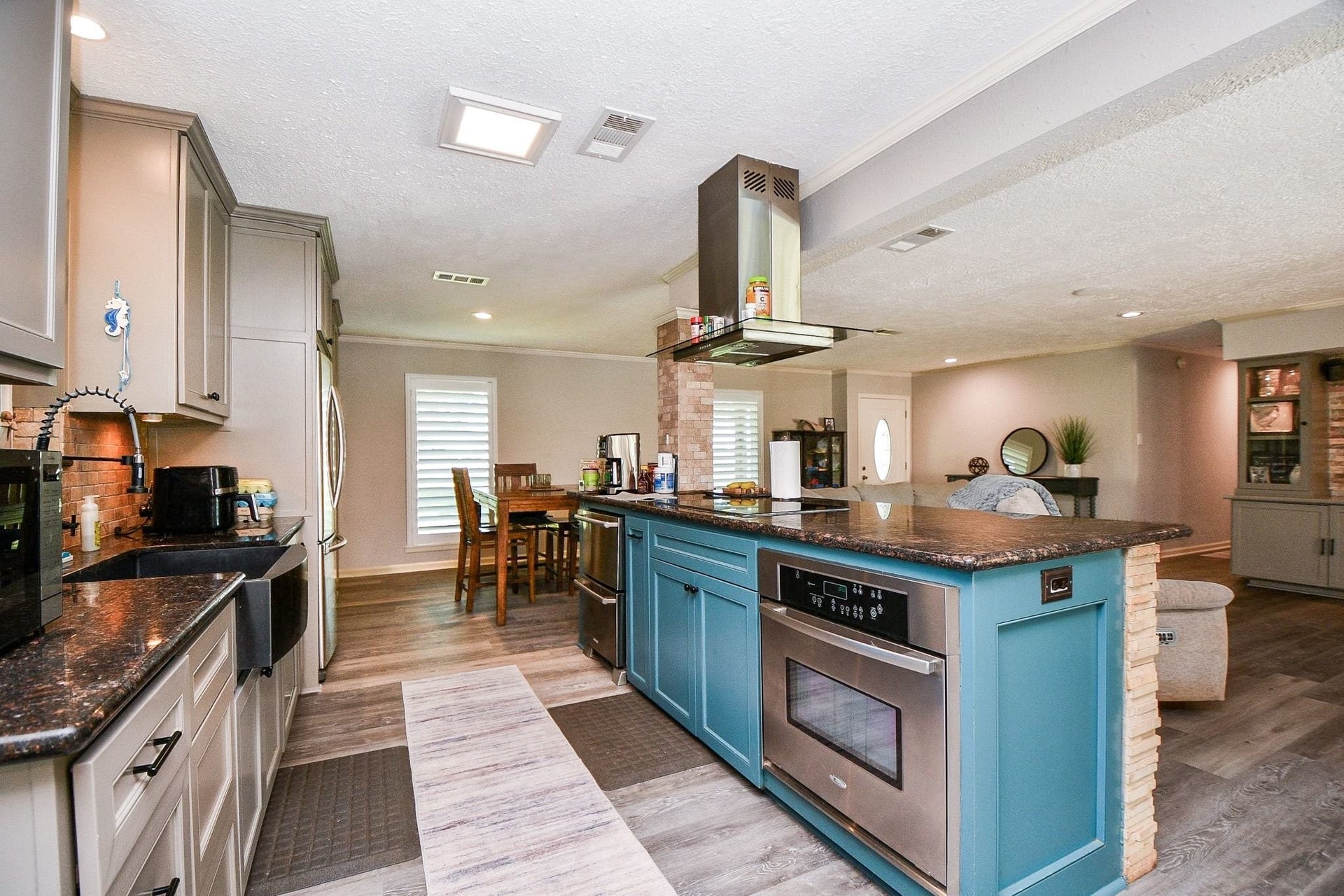 6310 Sprigg Street, Fulshear, TX 77441 6310 Sprigg Street, Fulshear, TX 77441