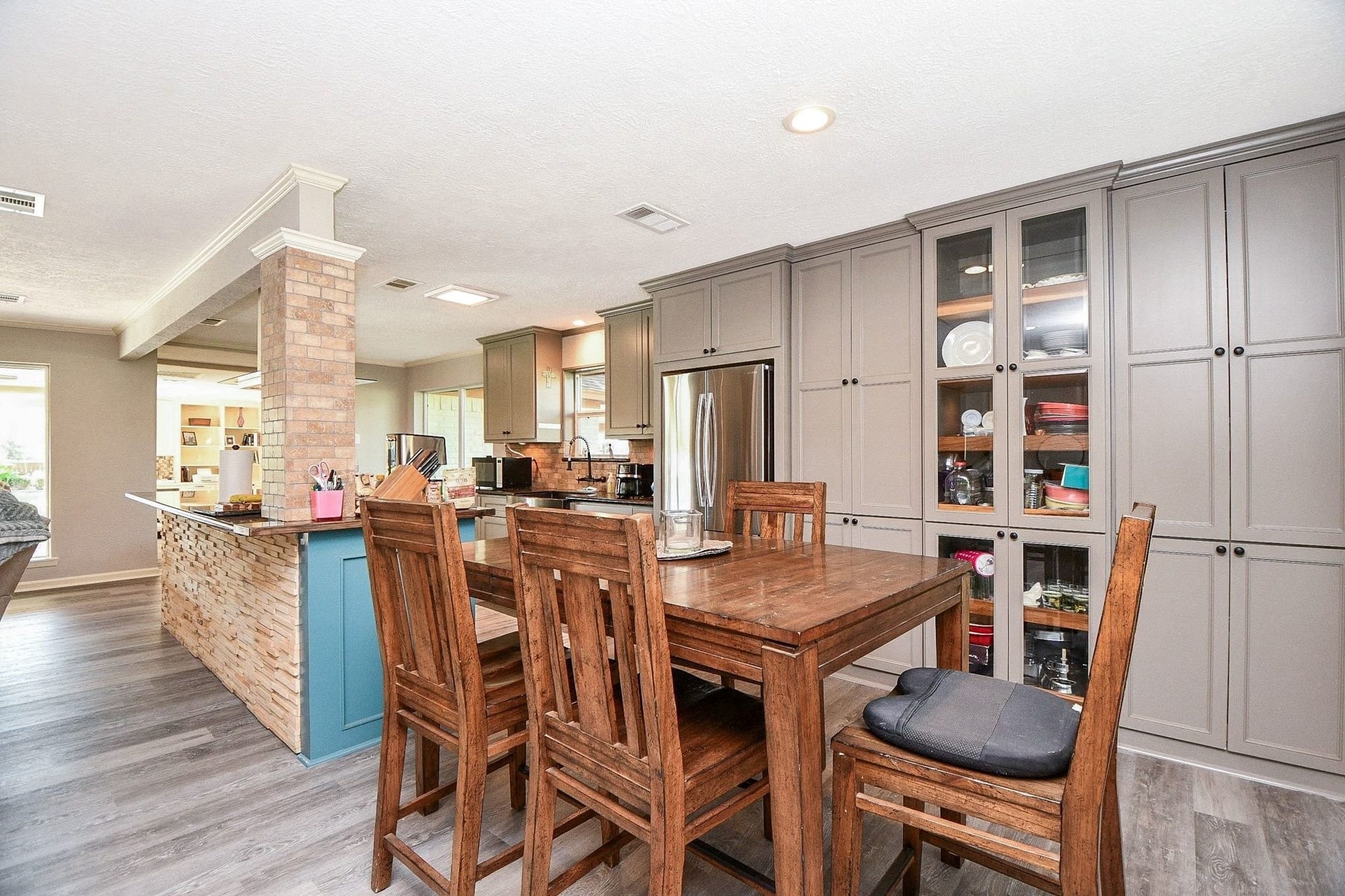 6310 Sprigg Street, Fulshear, TX 77441 6310 Sprigg Street, Fulshear, TX 77441