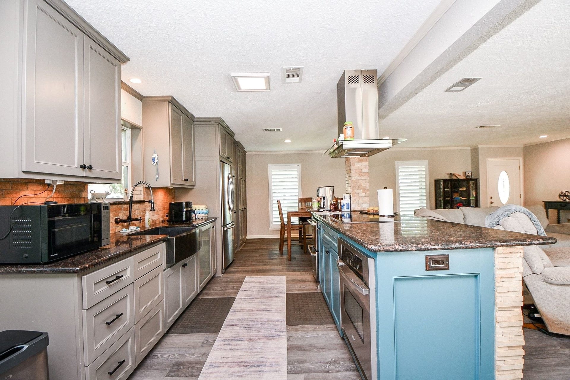 6310 Sprigg Street, Fulshear, TX 77441 6310 Sprigg Street, Fulshear, TX 77441