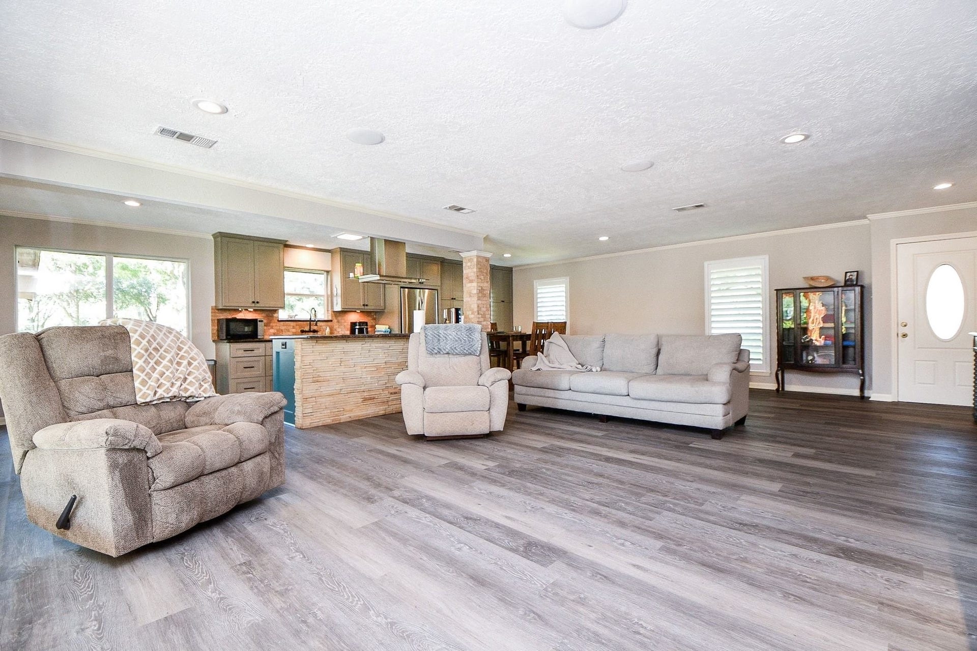 6310 Sprigg Street, Fulshear, TX 77441 6310 Sprigg Street, Fulshear, TX 77441