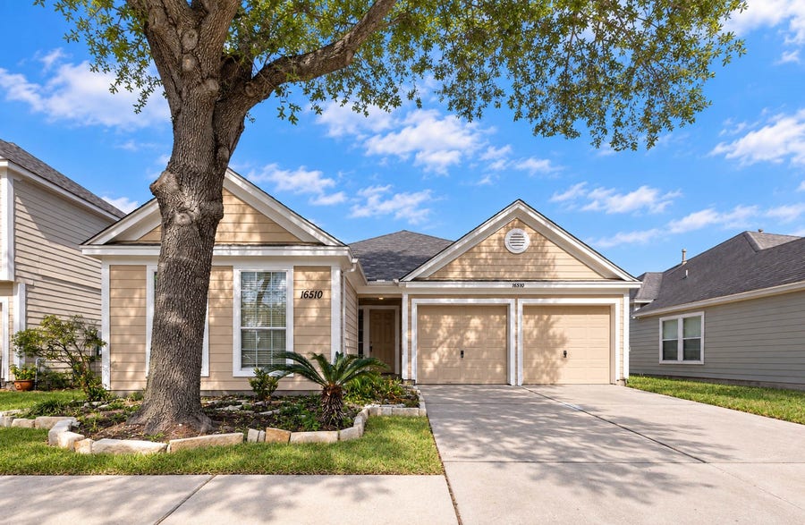 Property photo for 16510 Brightling Lane, Houston, TX