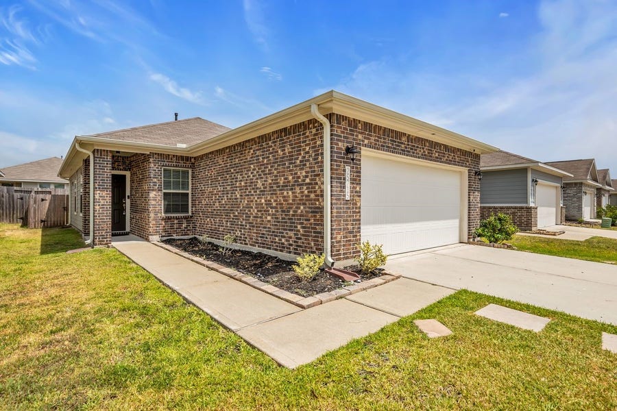 Property photo for 25715 Northpark Palm Drive, Porter, TX