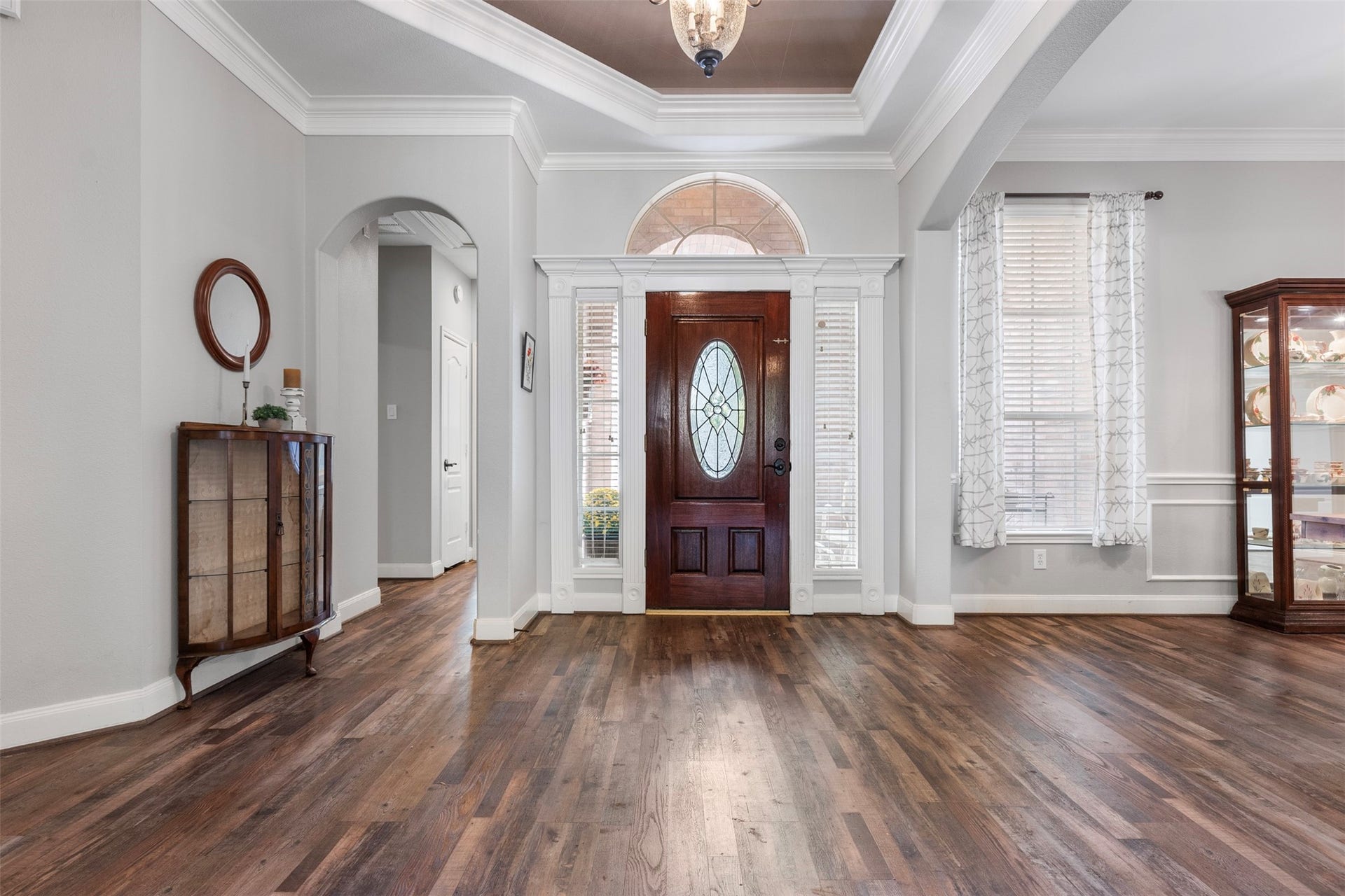 13923 Claymont Hill Drive, Cypress, TX 77429 Beautiful foyer greets you.