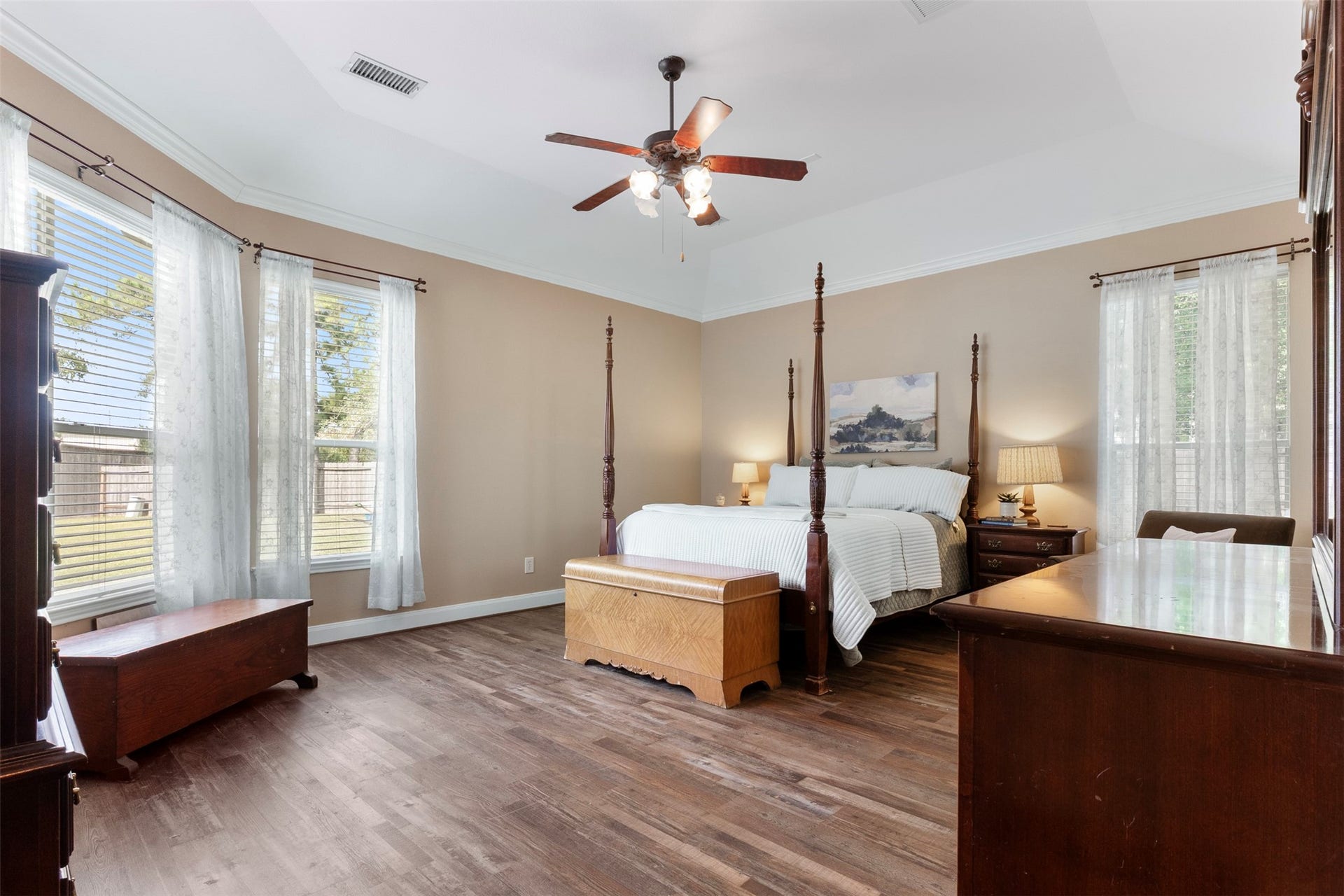 13923 Claymont Hill Drive, Cypress, TX 77429 Expansive Primary Bedroom Suite