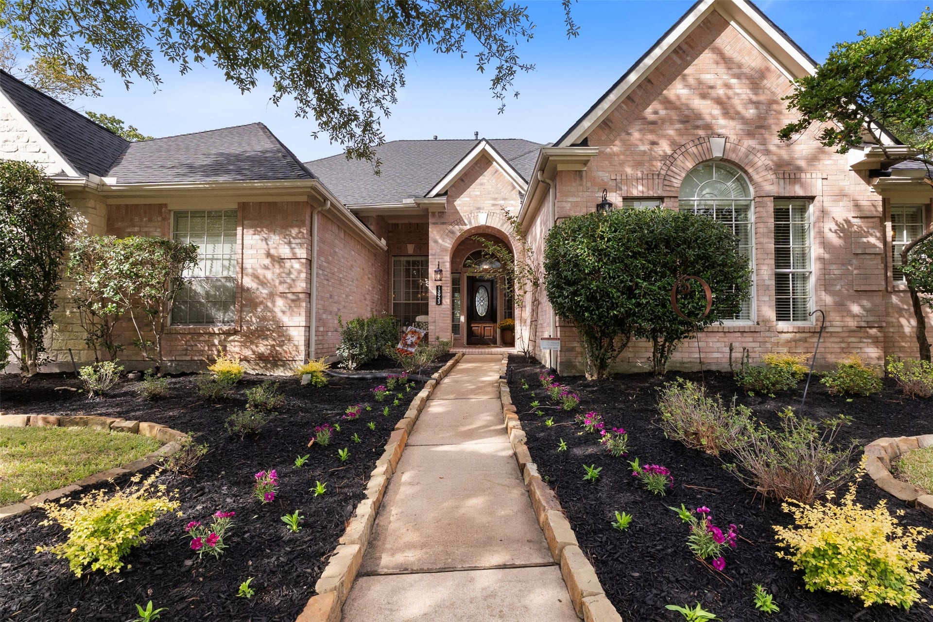 13923 Claymont Hill Drive, Cypress, TX 77429 Custom Landscaping