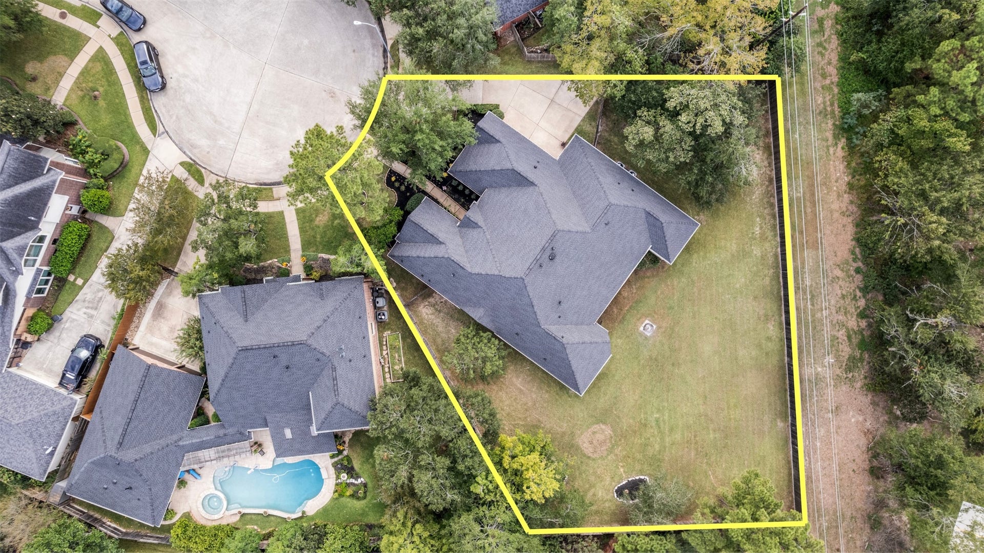 13923 Claymont Hill Drive, Cypress, TX 77429 Over 18,000 square feet in this gorgeous lot.