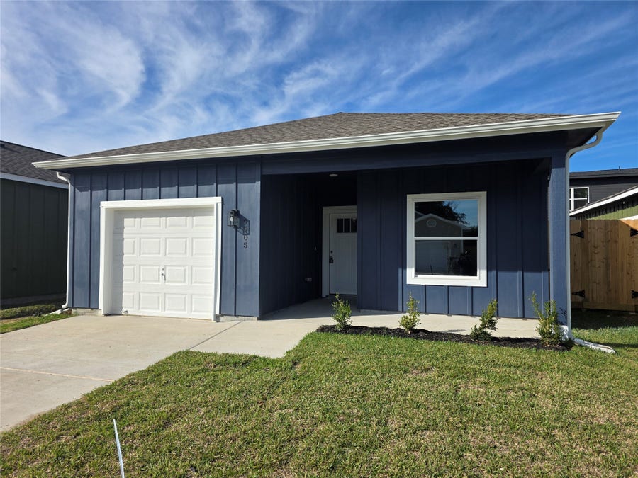 Property photo for 9905 Dipping Brook Street, Houston, TX