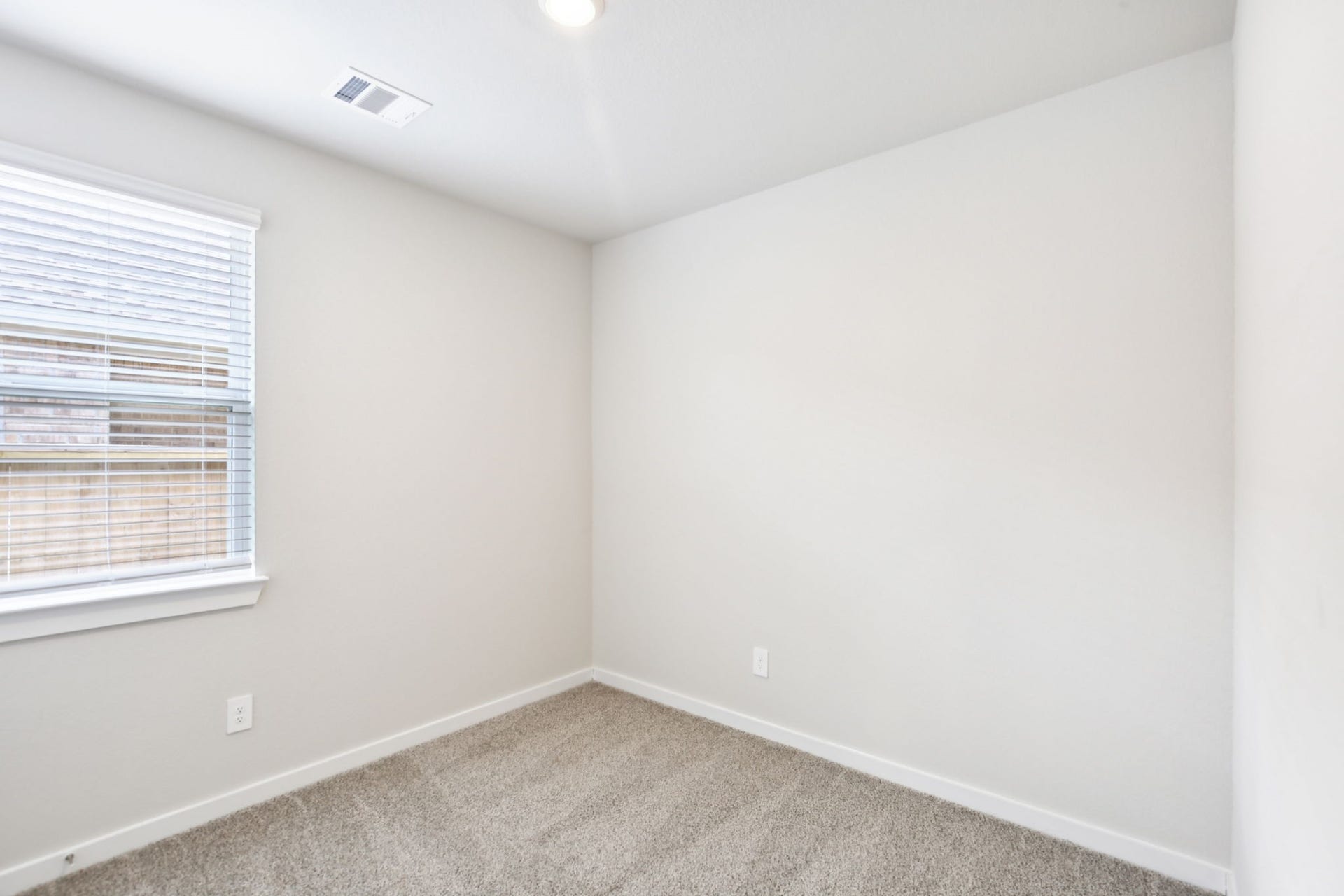 5525 Madden Lane, Houston, TX 77048 5525 Madden Lane, Houston, TX 77048