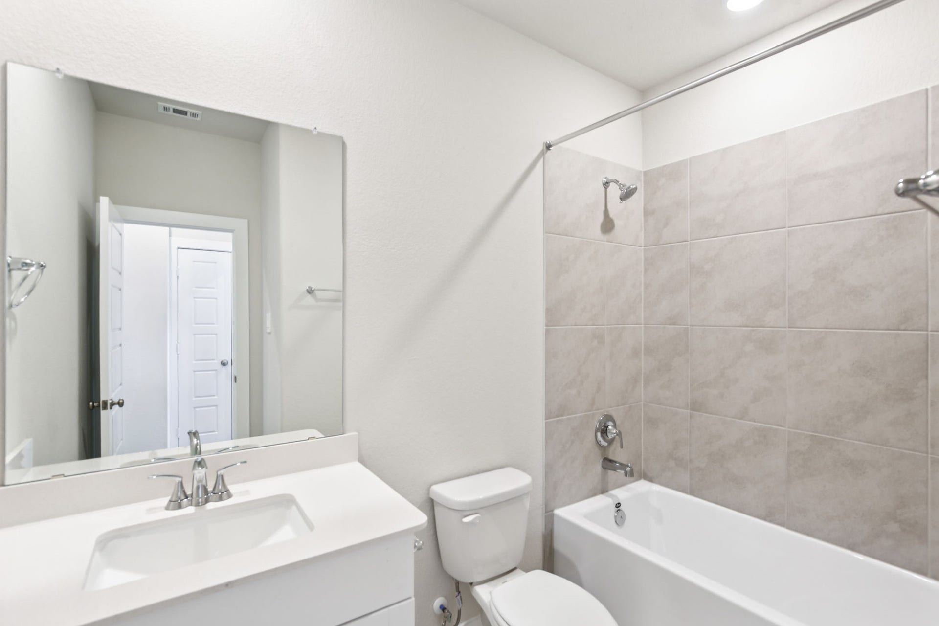 5525 Madden Lane, Houston, TX 77048 5525 Madden Lane, Houston, TX 77048