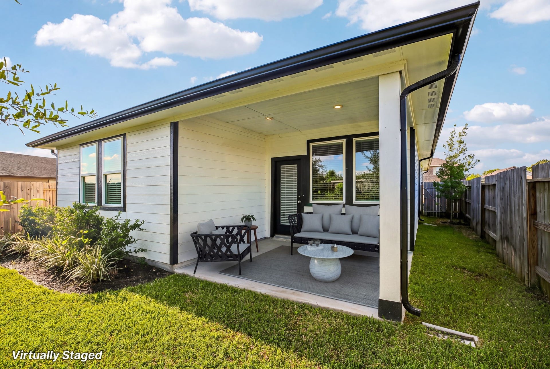 5525 Madden Lane, Houston, TX 77048 5525 Madden Lane, Houston, TX 77048