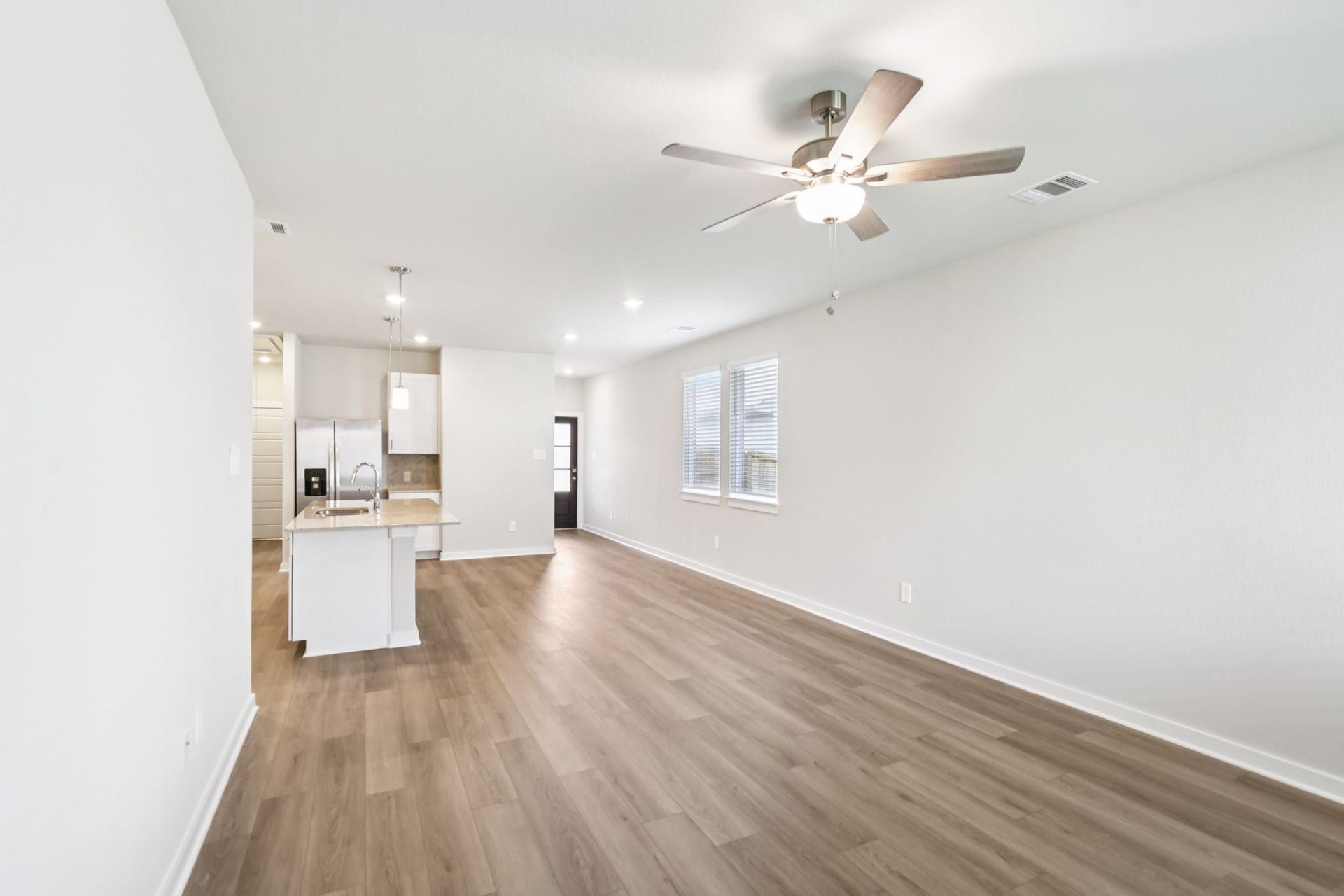 5525 Madden Lane, Houston, TX 77048 5525 Madden Lane, Houston, TX 77048