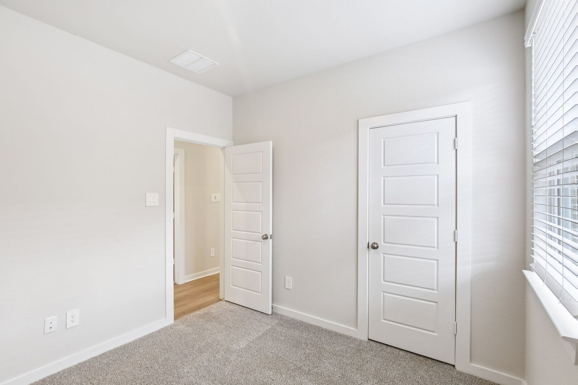 5525 Madden Lane, Houston, TX 77048 5525 Madden Lane, Houston, TX 77048