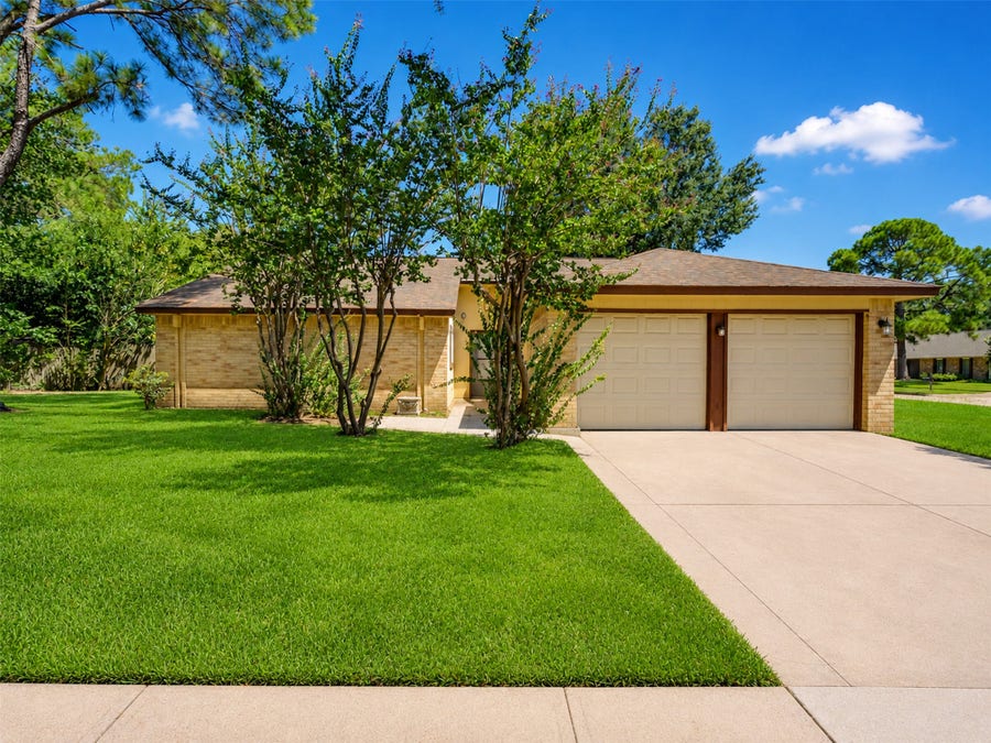 Property photo for 19718 Spanish Needle Drive, Houston, TX