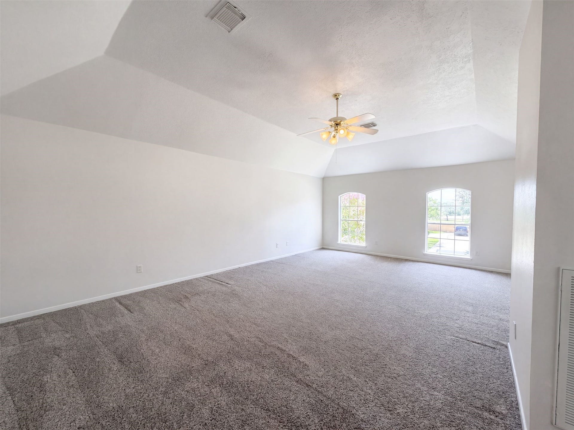 2854 Everett Drive, Friendswood, TX 77546 2854 Everett Drive, Friendswood, TX 77546
